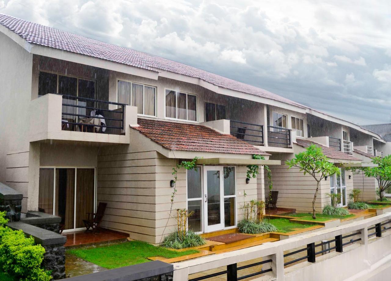 Manas Resort With Petting Zoo, Igatpuri Dış mekan fotoğraf
